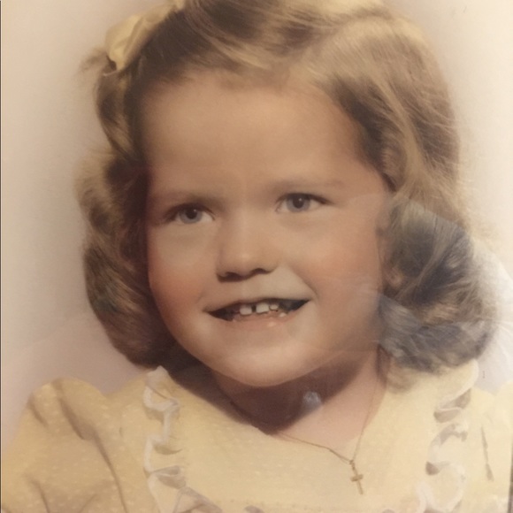 Meet your Posher, Carol - Picture 2 of 2